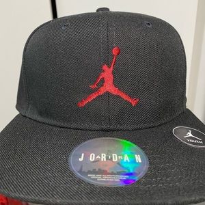Brand new Jordan Youth snapback hat youth size